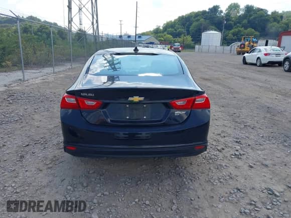 2018 Chevrolet Malibu LS с VIN 1G1ZC5ST7JF240348, выставлен на аукционе IAAI как лот 42980711 с пробегом 185 131 миль миль и . История ставок и продаж доступна на DreamBid. Изображение 16.