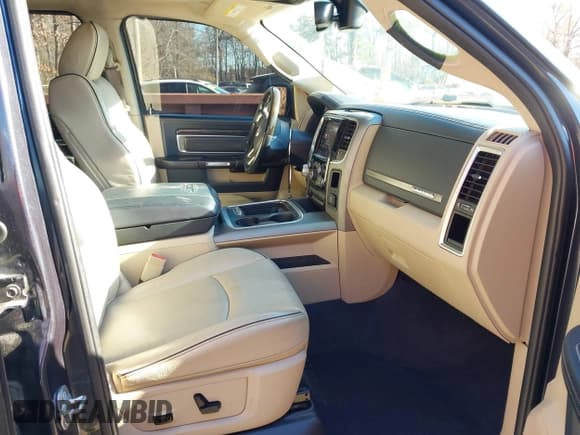 ✅ 2018 Ram 1500 Limited • VIN: 1C6RR7WT6JS207500 • Лот: 43656229. Опубликован ранее на IAAI с пробегом 88 387 миль. Бесплатный доступ к архиву аукционных продаж из США и подробный отчёт об истории автомобиля на DreamBid. Изображение 5.