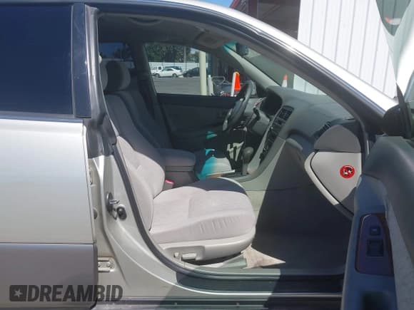 ✅ 1997 Lexus ES 300 • VIN: JT8BF22G6V0003990 • Лот: 42983172. Опубликован ранее на IAAI с пробегом 193 227 миль. Бесплатный доступ к архиву аукционных продаж из США и подробный отчёт об истории автомобиля на DreamBid. Изображение 5.