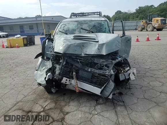 ✅ 2023 Toyota 4Runner TRD Off Road Premium • VIN: JTERU5JR7P6129247 • Lot: 69137845. Wystawiony na Copart z przebiegiem 76 394 mil. Bezpłatny archiwum sprzedaży aukcyjnych z USA i szczegółowy raport historii pojazdu na DreamBid. Zdjęcie 15.