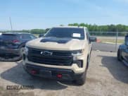 ✅ 2022 Chevrolet Silverado 1500 LT Trail Boss • VIN: 3GCUDFED1NG683382 • Lot: 42166832. Wystawiony na IAAI z przebiegiem 66 053 mil. Bezpłatny archiwum sprzedaży aukcyjnych z USA i szczegółowy raport historii pojazdu na DreamBid. Zdjęcie 12.