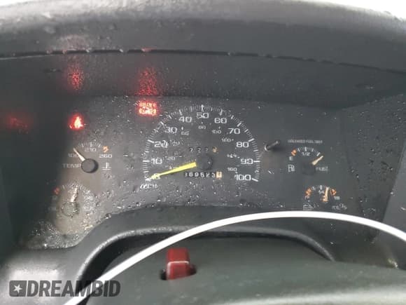 ✅ 1997 Chevrolet S-10 LS • VIN: 1GCCS19X8VK107936 • Лот: 86288304. Опубликован ранее на Copart с пробегом 369 523 миль. Бесплатный доступ к архиву аукционных продаж из США и подробный отчёт об истории автомобиля на DreamBid. Изображение 9.