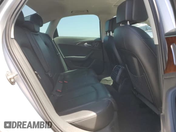 ✅ 2015 Audi A6 Premium • VIN: WAUFFAFC9FN048282 • Lot: 54240605. Wystawiony na Copart z przebiegiem 87 057 mil. Bezpłatny archiwum sprzedaży aukcyjnych z USA i szczegółowy raport historii pojazdu na DreamBid. Zdjęcie 10.