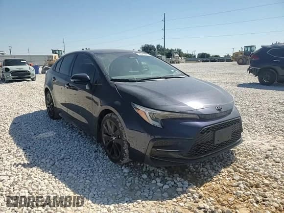 ✅ 2024 Toyota Corolla SE • VIN: 5YFS4MCE0RP203548 • Lot: 82411955. Wystawiony na Copart z przebiegiem 5 574 mil. Bezpłatny archiwum sprzedaży aukcyjnych z USA i szczegółowy raport historii pojazdu na DreamBid. Zdjęcie 13.