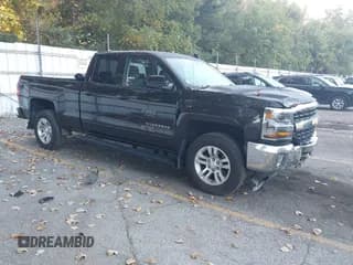 ✅ 2018 Chevrolet Silverado 1500 LT • VIN: 1GCVKREC8JZ187170 • Лот: 43198755. Опубликован ранее на IAAI с пробегом 43 955 миль. Бесплатный доступ к архиву аукционных продаж из США и подробный отчёт об истории автомобиля на DreamBid. Изображение 1.