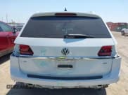 ✅ 2018 Volkswagen Atlas SE • VIN: 1V2CP2CA6JC595282 • Lot: 42227930. Listed on IAAI with 95,800 mi. Free auction sales archive from the USA and detailed vehicle history report at DreamBid. Image 17.