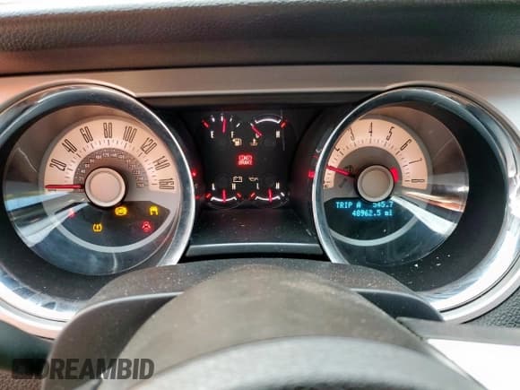 ✅ 2011 Ford Mustang V6 • VIN: 1ZVBP8AM7B5109563 • Lot: 84240165. Listed on Copart with 48,962 mi. Free auction sales archive from the USA and detailed vehicle history report at DreamBid. Image 9.