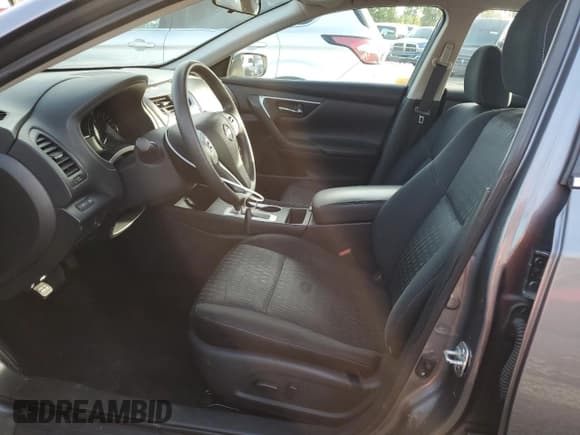 ✅ 2018 Nissan Altima SV • VIN: 1N4AL3AP9JC163079 • Lot: 90040335. Listed on Copart with 99,929 mi. Free auction sales archive from the USA and detailed vehicle history report at DreamBid. Image 7.