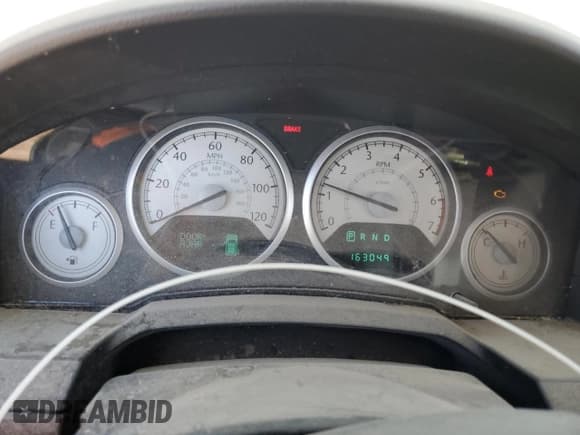 ✅ 2010 Chrysler Town & Country Touring Plus • VIN: 2A4RR8DX7AR481093 • Lot: 85400155. Wystawiony na Copart z przebiegiem 163 049 mil. Bezpłatny archiwum sprzedaży aukcyjnych z USA i szczegółowy raport historii pojazdu na DreamBid. Zdjęcie 9.