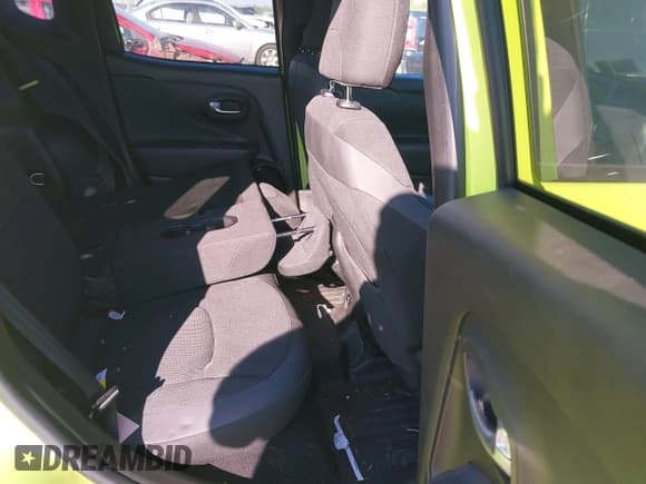 ✅ 2018 Jeep Renegade Latitude • VIN: ZACCJBBB9JPG78939 • Lot: 43203745. Wystawiony na IAAI z przebiegiem 81 968 mil. Bezpłatny archiwum sprzedaży aukcyjnych z USA i szczegółowy raport historii pojazdu na DreamBid. Zdjęcie 8.