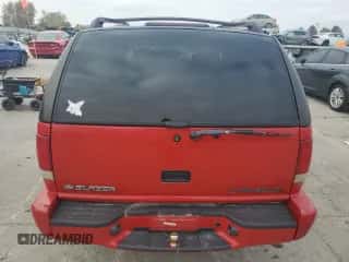 2000 Chevrolet Blazer LS with VIN 1GNDT13W1Y2343101, listed as a Copart auction lot 79671824 with 183,382 mi miles and Salvage title. Bid and sale history available at DreamBid. Image 6.