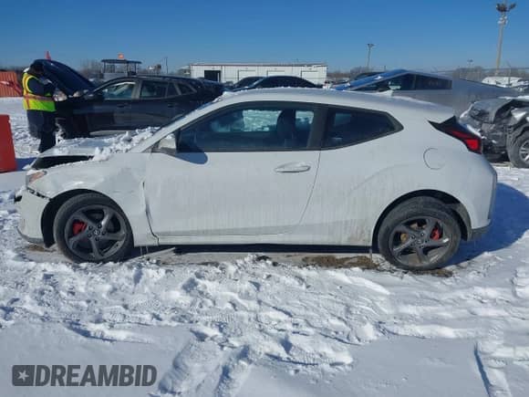 2019 Hyundai Veloster Premium with VIN KMHTG6AFXKU018415, listed as a IAAI auction lot 41575175 with 71,978 mi miles and . Bid and sale history available at DreamBid. Image 14.