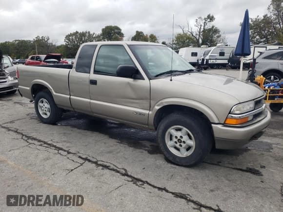 ✅ 2000 Chevrolet S-10 LS • VIN: 1GCDT19W3YK179978 • Lot: 89890655. Listed on Copart with 194,078 mi. Free auction sales archive from the USA and detailed vehicle history report at DreamBid. Image 4.