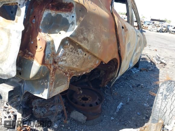 ✅ 2021 Chevrolet Equinox LT • VIN: 3GNAXKEV1ML371958 • Lot: 39197434. Wystawiony na IAAI z przebiegiem Nie podano. Bezpłatny archiwum sprzedaży aukcyjnych z USA i szczegółowy raport historii pojazdu na DreamBid. Zdjęcie 13.