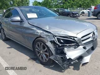✅ 2016 Mercedes-Benz C 300 • VIN: 55SWF4KB1GU135738 • Lot: 42741281. Wystawiony na IAAI z przebiegiem 140 003 mil. Bezpłatny archiwum sprzedaży aukcyjnych z USA i szczegółowy raport historii pojazdu na DreamBid. Zdjęcie 1.