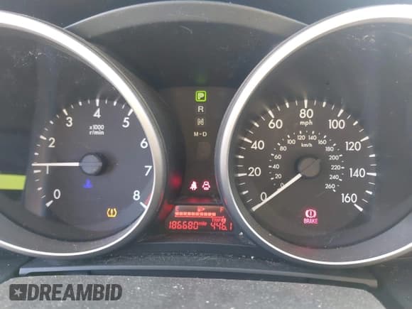 ✅ 2015 Mazda 5 Sport • VIN: JM1CW2BL6F0186439 • Lot: 41376755. Listed on IAAI with 186,680 mi. Free auction sales archive from the USA and detailed vehicle history report at DreamBid. Image 7.