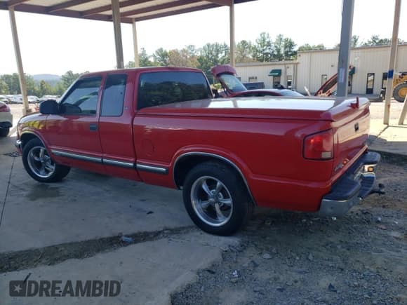 ✅ 2002 Chevrolet S-10 LS • VIN: 1GCCS19W328125227 • Лот: 71923304. Опубликован ранее на Copart с пробегом 146 872 миль. Бесплатный доступ к архиву аукционных продаж из США и подробный отчёт об истории автомобиля на DreamBid. Изображение 2.