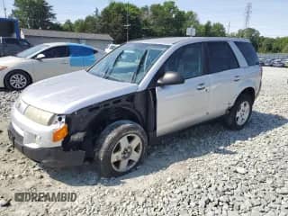 2004 Saturn VUE V6 z VIN 5GZCZ63464S858361, wystawiony jako Copart lot #56803335 z przebiegiem 207 027 mil mil oraz Szkoda całkowita • Salvage title. Historia ofert i sprzedaży dostępna na DreamBid. Obrazek 1.