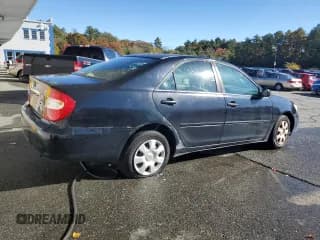 ✅ 2003 Toyota Camry XLE • VIN: 4T1BE32K23U130798 • Lot: 89541015. Wystawiony na Copart z przebiegiem 193 057 mil. Bezpłatny archiwum sprzedaży aukcyjnych z USA i szczegółowy raport historii pojazdu na DreamBid. Zdjęcie 3.