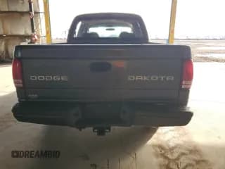 ✅ 2003 Dodge Dakota Sport • VIN: 1D7HL38N03S234052 • Lot: 44762635. Wystawiony na Copart z przebiegiem 203 591 mil. Bezpłatny archiwum sprzedaży aukcyjnych z USA i szczegółowy raport historii pojazdu na DreamBid. Zdjęcie 6.
