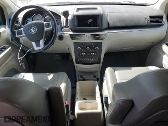 ✅ 2011 Volkswagen Routan SE • VIN: 2V4RW3DG9BR717350 • Лот: 58409294. Опубликован ранее на Copart с пробегом 225 942 миль. Бесплатный доступ к архиву аукционных продаж из США и подробный отчёт об истории автомобиля на DreamBid. Изображение 8.