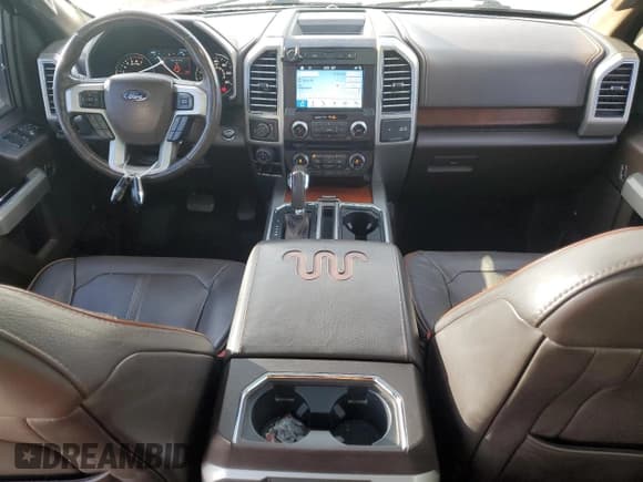 ✅ 2017 Ford F-150 XL • VIN: 1FTEW1CG4HFA98218 • Лот: 90860755. Опубликован ранее на Copart с пробегом 185 157 миль. Бесплатный доступ к архиву аукционных продаж из США и подробный отчёт об истории автомобиля на DreamBid. Изображение 8.