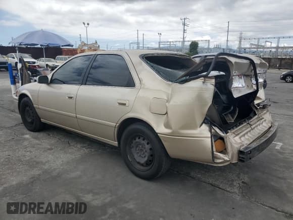 ✅ 2001 Toyota Camry LE • VIN: JT2BG22K810546084 • Лот: 66014255. Опубликован ранее на Copart с пробегом 211 255 миль. Бесплатный доступ к архиву аукционных продаж из США и подробный отчёт об истории автомобиля на DreamBid. Изображение 2.