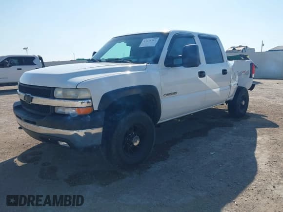 ✅ 2002 Chevrolet Silverado 2500HD LT • VIN: 1GCHK23U62F183928 • Lot: 43651982. Wystawiony na IAAI z przebiegiem 210 872 mil. Bezpłatny archiwum sprzedaży aukcyjnych z USA i szczegółowy raport historii pojazdu na DreamBid. Zdjęcie 18.