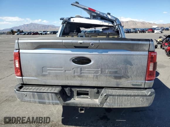 ✅ 2023 Ford F-150 XLT • VIN: 1FTFW1E82PFC73672 • Lot: 84648075. Wystawiony na Copart z przebiegiem Nie podano. Bezpłatny archiwum sprzedaży aukcyjnych z USA i szczegółowy raport historii pojazdu na DreamBid. Zdjęcie 6.