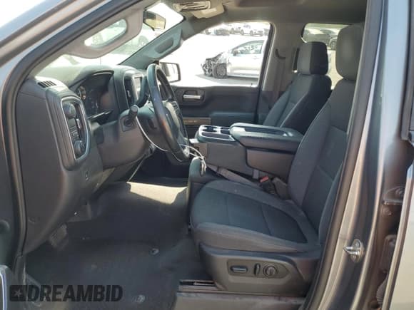 ✅ 2021 Chevrolet Silverado 1500 RST • VIN: 3GCPWDED0MG250677 • Lot: 81416005. Wystawiony na Copart z przebiegiem 61 104 mil. Bezpłatny archiwum sprzedaży aukcyjnych z USA i szczegółowy raport historii pojazdu na DreamBid. Zdjęcie 7.