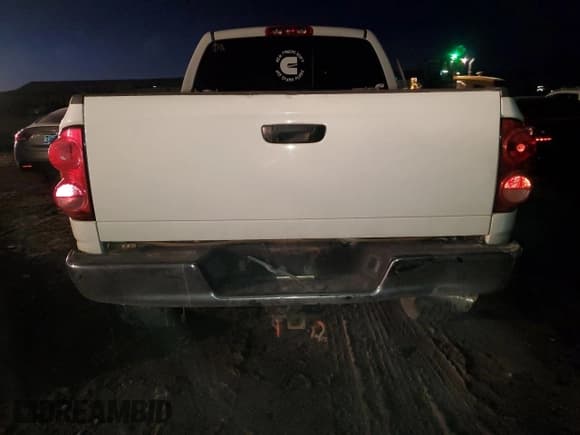 ✅ 2007 Dodge 2500 SLT • VIN: 3D7KS29A67G774467 • Лот: 88929955. Опубликован ранее на Copart с пробегом 317 899 миль. Бесплатный доступ к архиву аукционных продаж из США и подробный отчёт об истории автомобиля на DreamBid. Изображение 6.