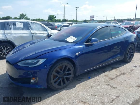 ✅ 2017 Tesla Model S 60 • VIN: 5YJSA1E17HF231245 • Lot: 42502836. Wystawiony na IAAI z przebiegiem 103 703 mil. Bezpłatny archiwum sprzedaży aukcyjnych z USA i szczegółowy raport historii pojazdu na DreamBid. Zdjęcie 2.