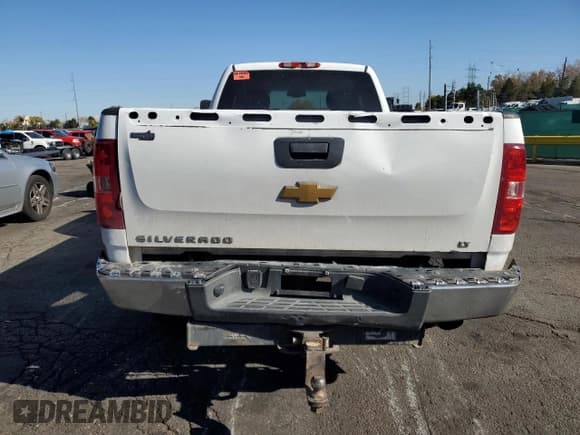 ✅ 2013 Chevrolet Silverado 2500HD LT • VIN: 1GC2KXCG8DZ333326 • Lot: 90484605. Wystawiony na Copart z przebiegiem 334 549 mil. Bezpłatny archiwum sprzedaży aukcyjnych z USA i szczegółowy raport historii pojazdu na DreamBid. Zdjęcie 6.