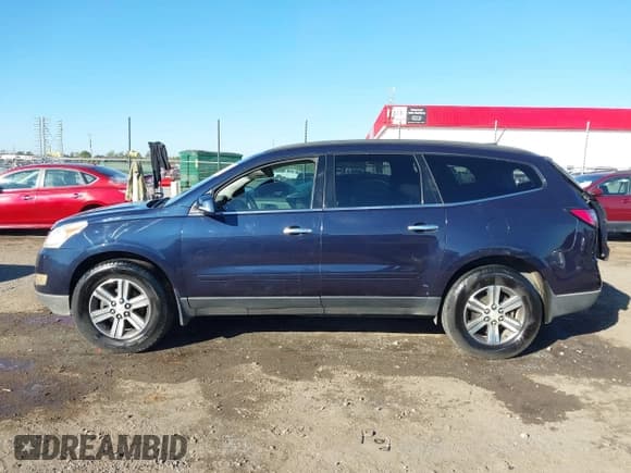 ✅ 2016 Chevrolet Traverse LT • VIN: 1GNKRGKD9GJ178511 • Lot: 43470565. Wystawiony na IAAI z przebiegiem 135 230 mil. Bezpłatny archiwum sprzedaży aukcyjnych z USA i szczegółowy raport historii pojazdu na DreamBid. Zdjęcie 14.