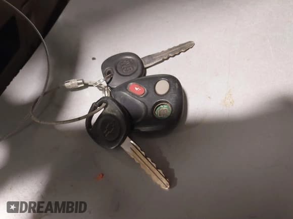 ✅ 2004 Chevrolet Silverado 2500HD LS • VIN: 1GCHK23U24F211730 • Лот: 41813940. Опубликован ранее на IAAI с пробегом 215 576 миль. Бесплатный доступ к архиву аукционных продаж из США и подробный отчёт об истории автомобиля на DreamBid. Изображение 11.