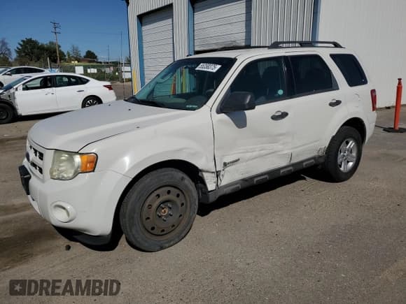 ✅ 2009 Ford Escape Hybrid • VIN: 1FMCU59389KB19729 • Lot: 55358375. Listed on Copart with 208,054 mi. Free auction sales archive from the USA and detailed vehicle history report at DreamBid. Image 1.