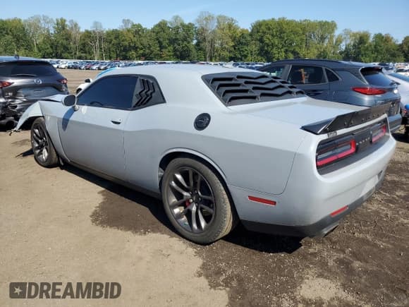 ✅ 2021 Dodge Challenger R/T Scat Pack • VIN: 2C3CDZFJ4MH637923 • Lot: 81459685. Wystawiony na Copart z przebiegiem 42 389 mil. Bezpłatny archiwum sprzedaży aukcyjnych z USA i szczegółowy raport historii pojazdu na DreamBid. Zdjęcie 2.