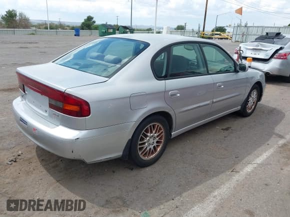 ✅ 2003 Subaru Legacy L • VIN: 4S3BE635X37210427 • Lot: 42759251. Wystawiony na IAAI z przebiegiem 131 311 mil. Bezpłatny archiwum sprzedaży aukcyjnych z USA i szczegółowy raport historii pojazdu na DreamBid. Zdjęcie 4.