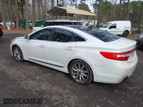 ✅ 2013 Hyundai Azera • VIN: KMHFH4JG6DA262302 • Lot: 43934943. Listed on IAAI with 241,054 mi. Free auction sales archive from the USA and detailed vehicle history report at DreamBid. Image 3.