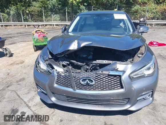 ✅ 2015 Infiniti Q50 Premium • VIN: JN1BV7AR3FM415818 • Lot: 43250031. Listed on IAAI with 94,318 mi. Free auction sales archive from the USA and detailed vehicle history report at DreamBid. Image 12.
