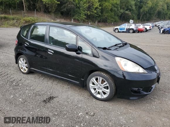 ✅ 2011 Honda Fit Sport • VIN: JHMGE8G54BC007825 • Lot: 81746765. Wystawiony na Copart z przebiegiem 161 250 mil. Bezpłatny archiwum sprzedaży aukcyjnych z USA i szczegółowy raport historii pojazdu na DreamBid. Zdjęcie 4.