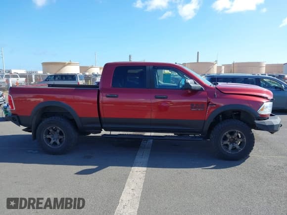 ✅ 2015 Ram 2500 Laramie • VIN: 3C6UR5FJ6FG708754 • Lot: 41786083. Wystawiony na IAAI z przebiegiem 57 716 mil. Bezpłatny archiwum sprzedaży aukcyjnych z USA i szczegółowy raport historii pojazdu na DreamBid. Zdjęcie 13.
