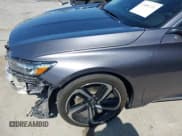 ✅ 2019 Honda Accord EX • VIN: 1HGCV1F40KA036414 • Lot: 43491785. Wystawiony na IAAI z przebiegiem 76 245 mil. Bezpłatny archiwum sprzedaży aukcyjnych z USA i szczegółowy raport historii pojazdu na DreamBid. Zdjęcie 18.