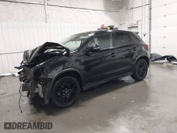2019 Mitsubishi Outlander ES with VIN JA4AR3AU3KU018303, listed as a IAAI auction lot 38428365 with 48,945 mi miles and . Bid and sale history available at DreamBid. Image 2.
