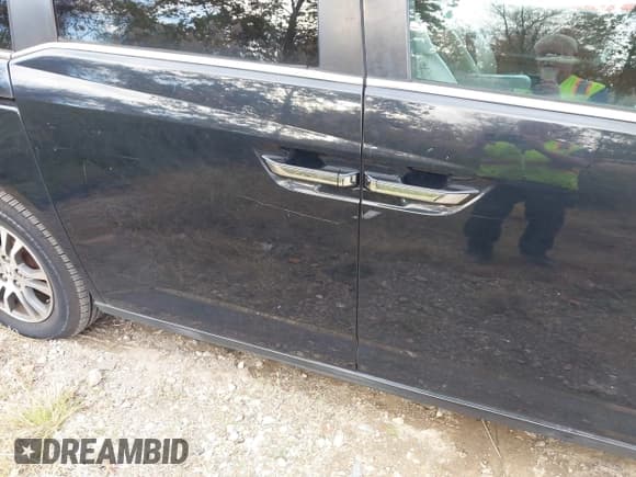 ✅ 2013 Honda Odyssey EX • VIN: 5FNRL5H49DB068579 • Lot: 43625643. Listed on IAAI with 138,408 mi. Free auction sales archive from the USA and detailed vehicle history report at DreamBid. Image 19.