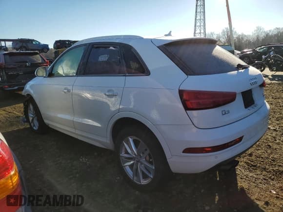 ✅ 2017 Audi Q3 Premium • VIN: WA1ECCFSXHR016330 • Lot: 68808362. Wystawiony na Copart z przebiegiem Nie podano. Bezpłatny archiwum sprzedaży aukcyjnych z USA i szczegółowy raport historii pojazdu na DreamBid. Zdjęcie 2.