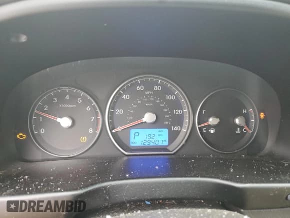 ✅ 2011 Hyundai Santa Fe GLS • VIN: 5XYZGDAGXBG051413 • Lot: 87473904. Listed on Copart with 129,407 mi. Free auction sales archive from the USA and detailed vehicle history report at DreamBid. Image 9.