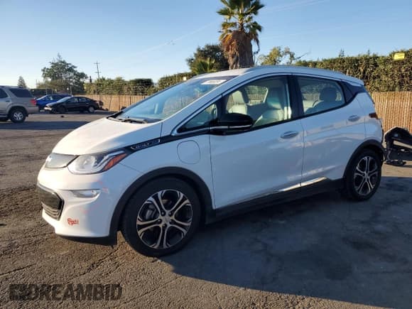 ✅ 2017 Chevrolet Bolt EV Premier • VIN: 1G1FX6S07H4131171 • Lot: 77665324. Wystawiony na Copart z przebiegiem 104 415 mil. Bezpłatny archiwum sprzedaży aukcyjnych z USA i szczegółowy raport historii pojazdu na DreamBid. Zdjęcie 1.