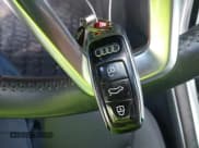 ✅ 2019 Audi Q8 Premium • VIN: WA1AVAF17KD010879 • Lot: 43273691. Wystawiony na IAAI z przebiegiem 53 279 mil. Bezpłatny archiwum sprzedaży aukcyjnych z USA i szczegółowy raport historii pojazdu na DreamBid. Zdjęcie 11.