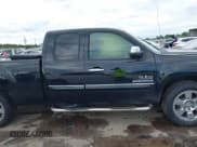 ✅ 2011 GMC Sierra 1500 SLE • VIN: 1GTR1VE02BZ118754 • Lot: 42216895. Wystawiony na IAAI z przebiegiem 157 934 mil. Bezpłatny archiwum sprzedaży aukcyjnych z USA i szczegółowy raport historii pojazdu na DreamBid. Zdjęcie 14.